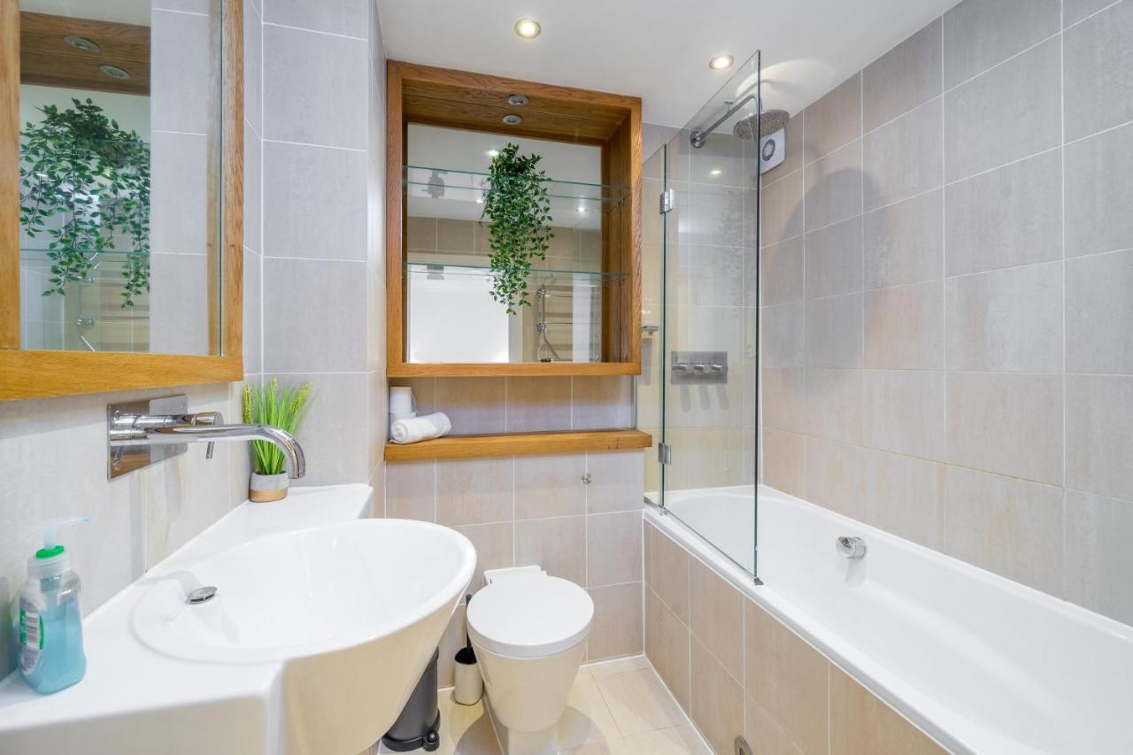 Crossharbour Canary Wharf 2 Bed Duplex Apartment Londýn Exteriér fotografie